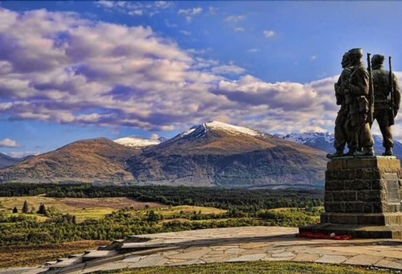 مبيت وإفطار Inverour Guest House