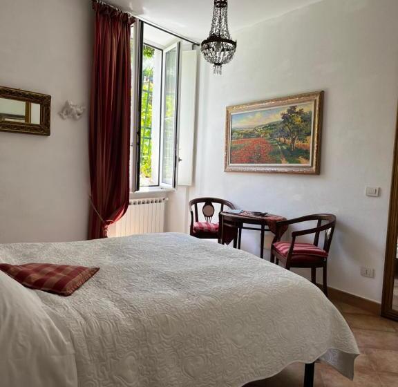 تختخواب و صبحانه La Dolce Vita