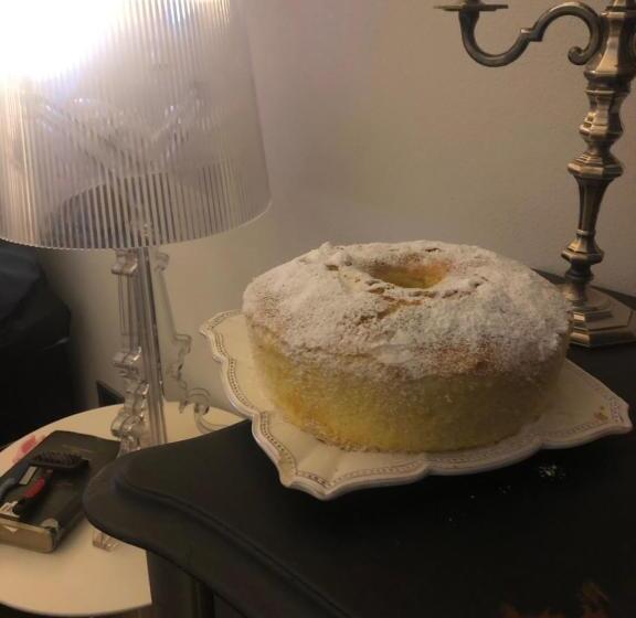 تختخواب و صبحانه La Dolce Vita