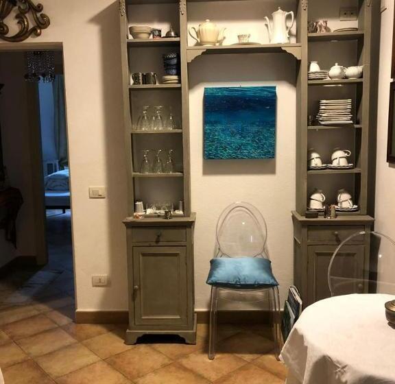 تختخواب و صبحانه La Dolce Vita