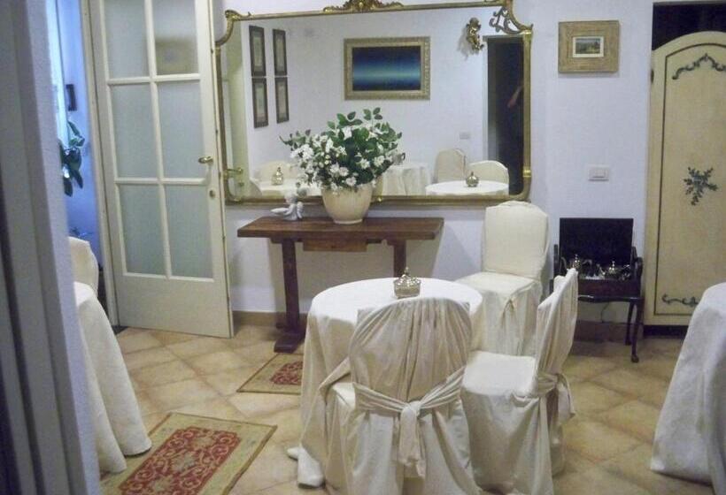 تختخواب و صبحانه La Dolce Vita