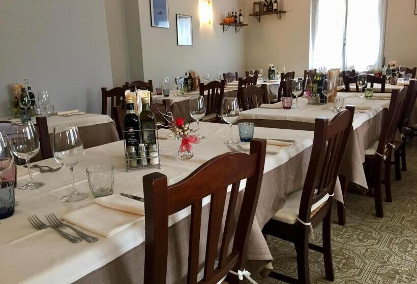 住宿加早餐  La Lanterna