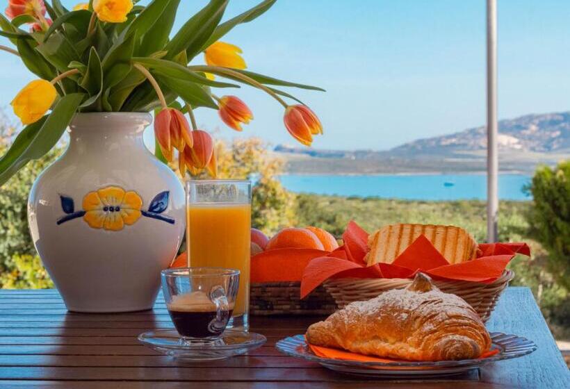 Bed and Breakfast Roccabianca Rooms & Studios