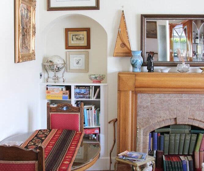 مبيت وإفطار The Gantocks