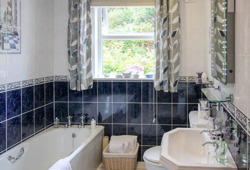 مبيت وإفطار The Gantocks