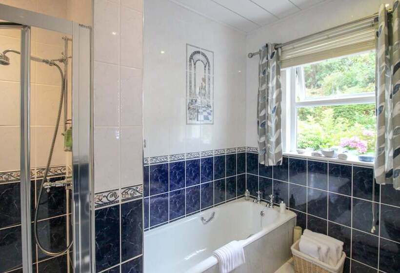 مبيت وإفطار The Gantocks