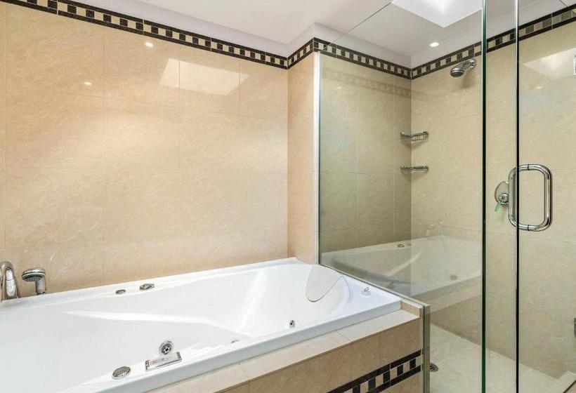 Chambers City Centre Penthouse