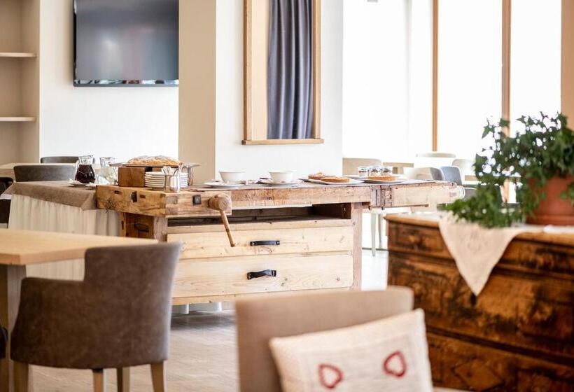 Design & Suite Hotel Ciarnadoi