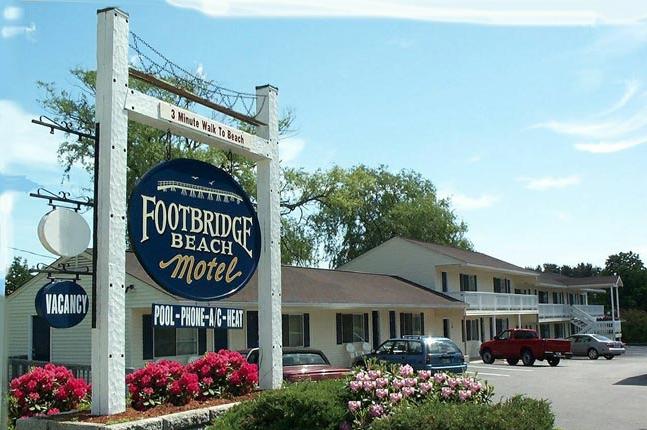 Footbridge Beach Motel