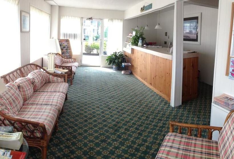 Gold Crest Motel