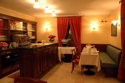 Отель Albergo Da Nando