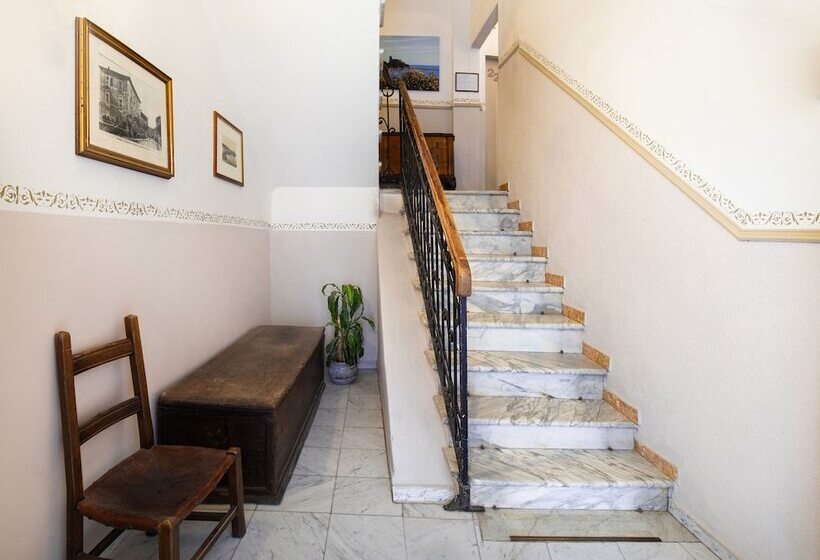 هتل Albergo La Villetta