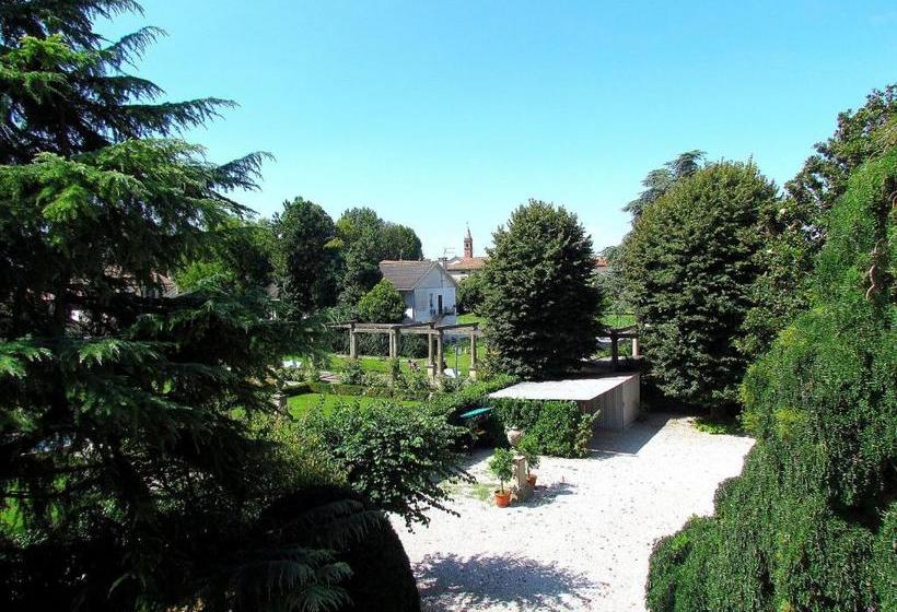 ホテル Albergo Minuetto