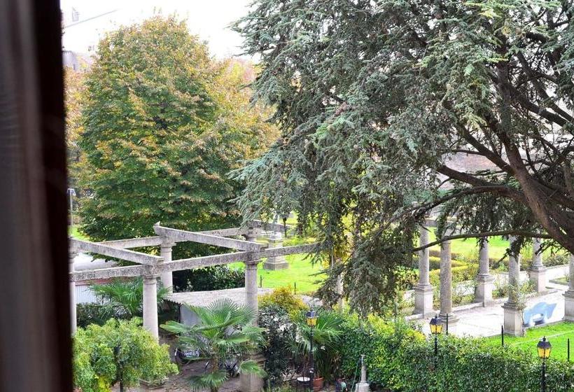 ホテル Albergo Minuetto