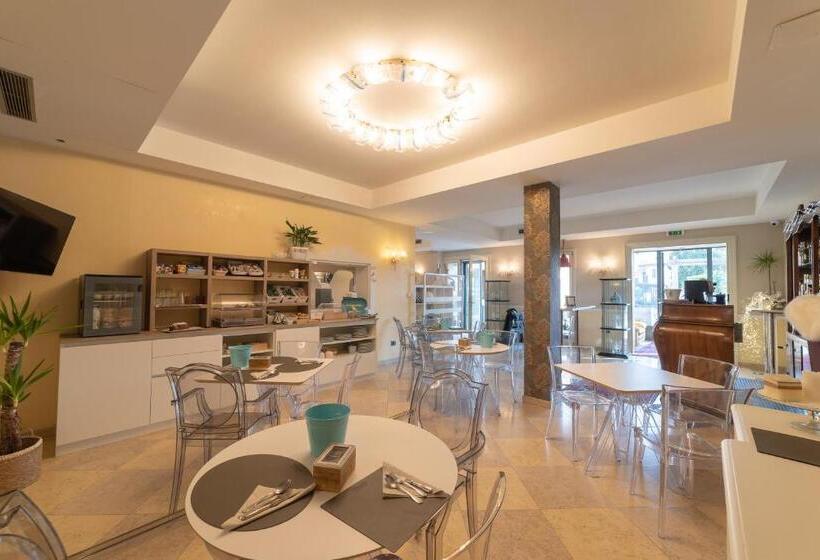 ホテル Albergo Minuetto