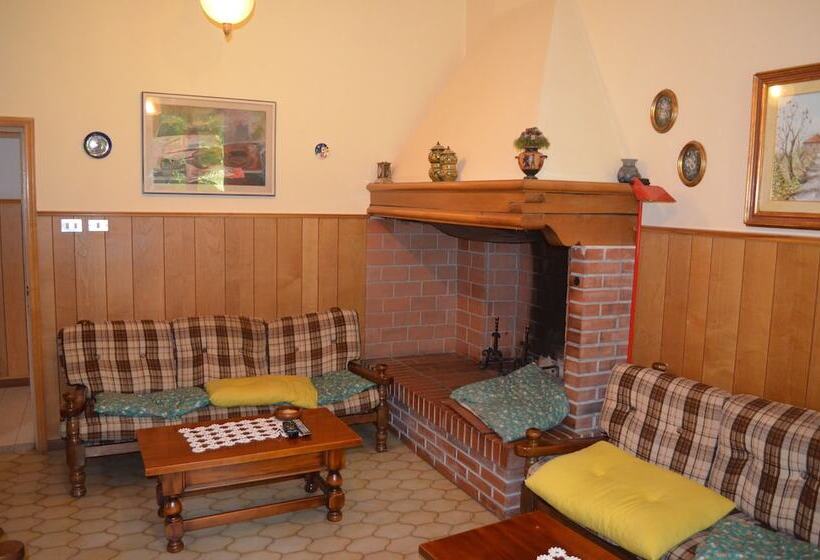 ホテル Albergo Padellino