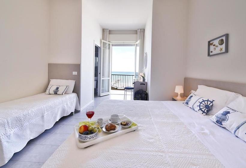 Ambasciatori Hotel   Beach Front  Breakfast Xxl & Brunch Until 12 30pm
