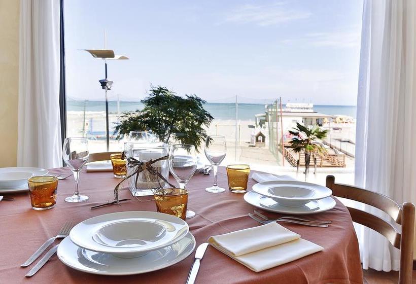Ambasciatori Hotel   Beach Front  Breakfast Xxl & Brunch Until 12 30pm