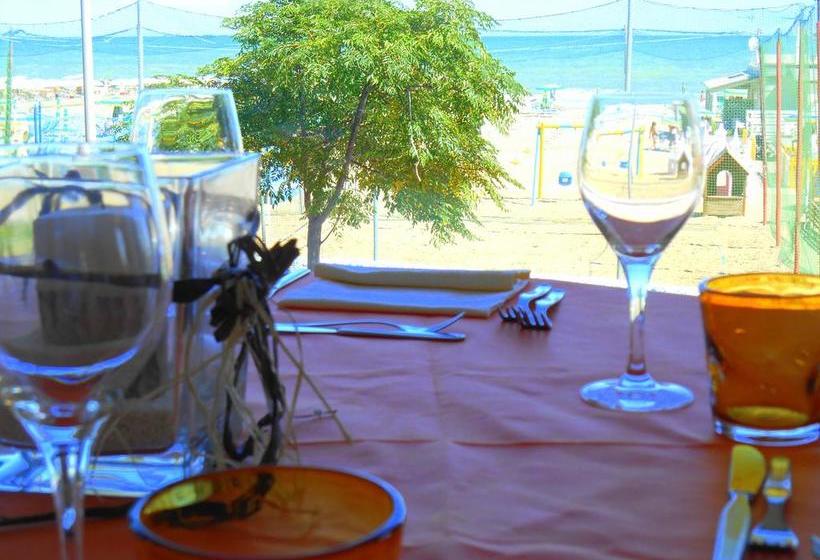 Ambasciatori Hotel   Beach Front  Breakfast Xxl & Brunch Until 12 30pm