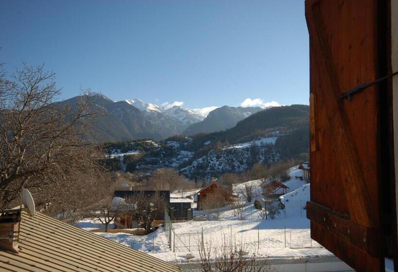 בית מלון כפרי Auberge Du Rochasson