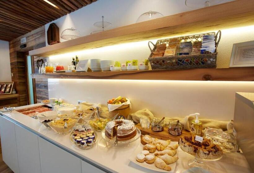 هتل Chalet Vites Mountain