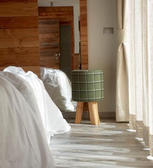 هتل Chalet Vites Mountain