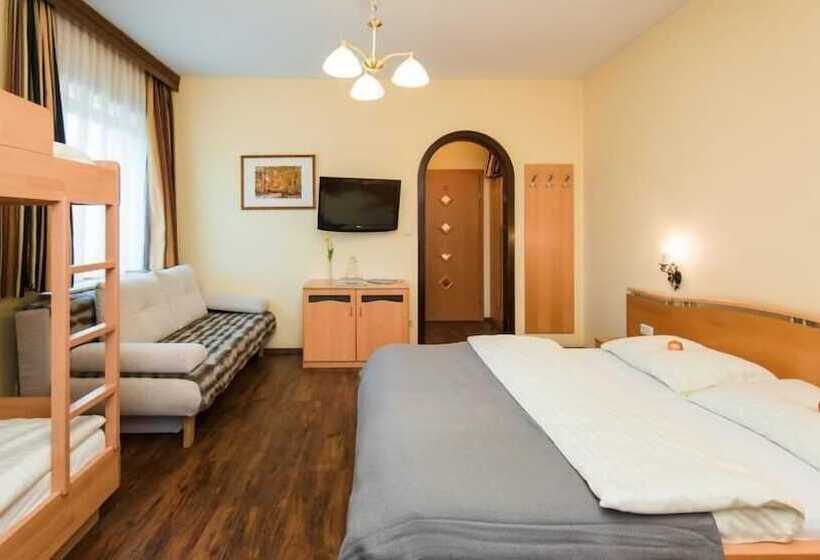 בית מלון כפרי Familiengut Ertlhof