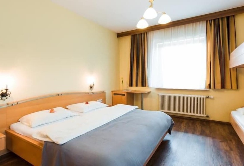 فندق Familiengut Ertlhof