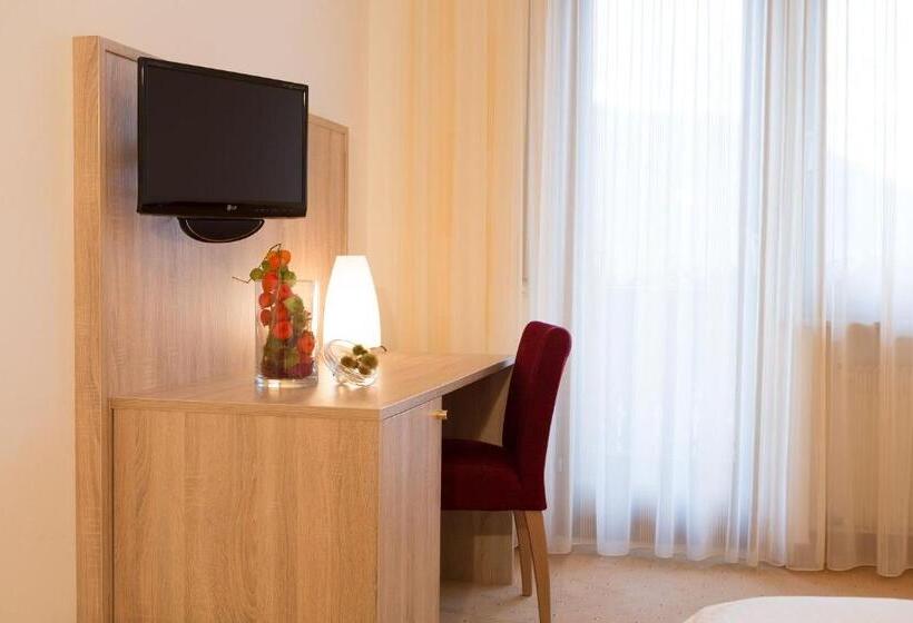 호텔 Garni Appartement Gartenheim