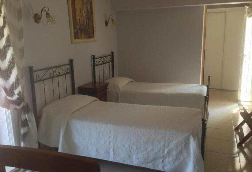 호텔 Hôtel Camparellu