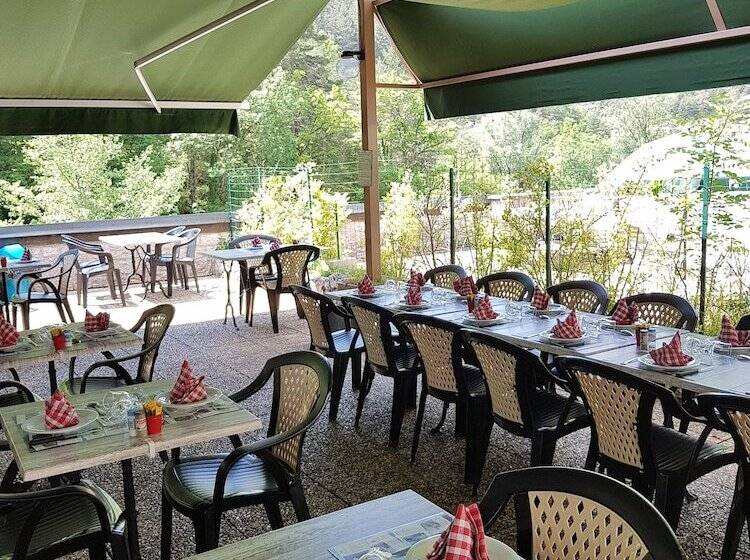 Отель Hôtel Restaurant De La Jonte