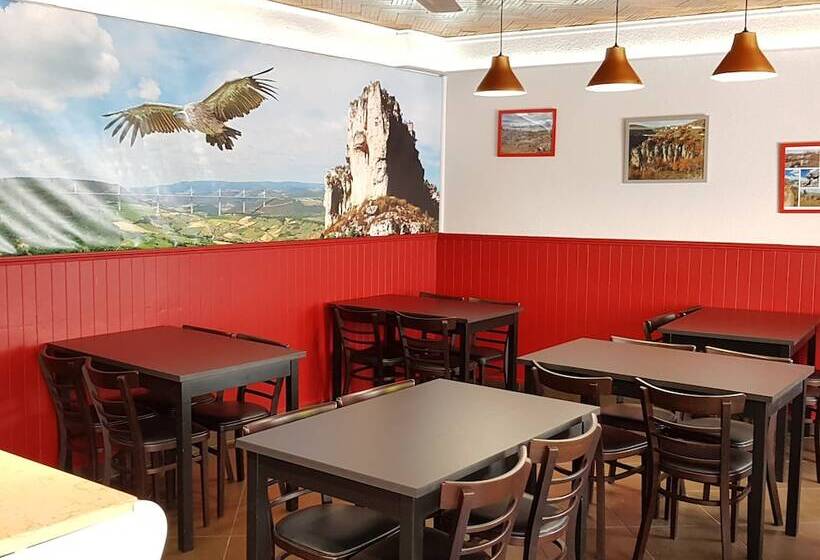 Отель Hôtel Restaurant De La Jonte