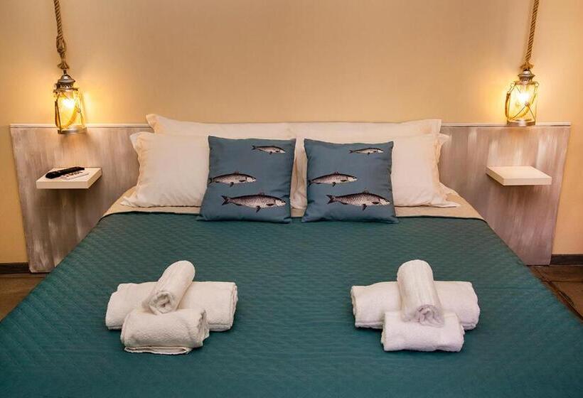 בית מלון כפרי L Antico Borgo Elena Noli