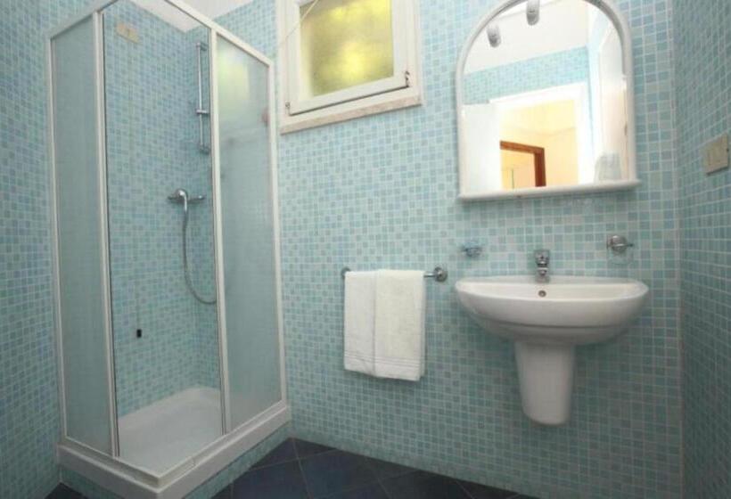 فندق La Scogliera