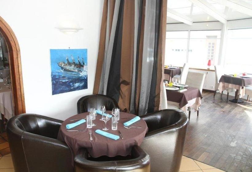 Отель Le Suroit