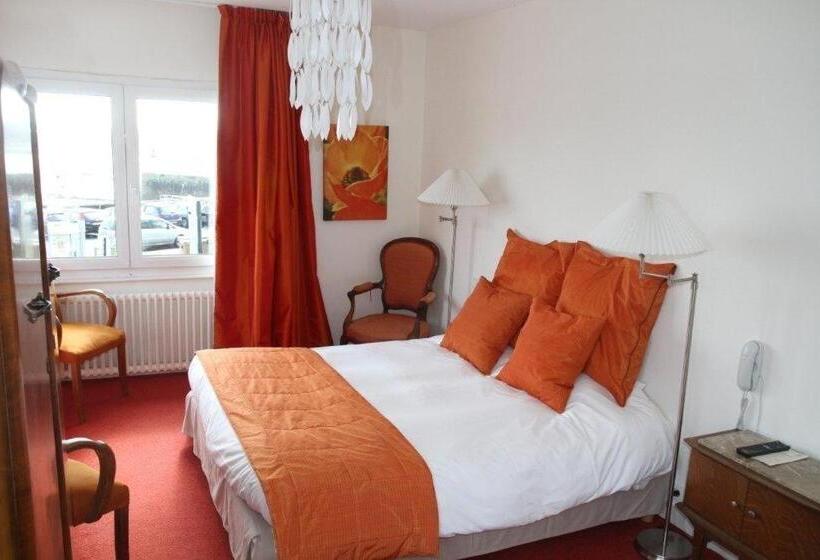 Отель Le Suroit