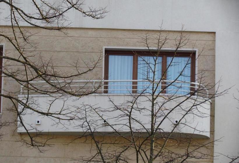 ホテル Leon Bianco