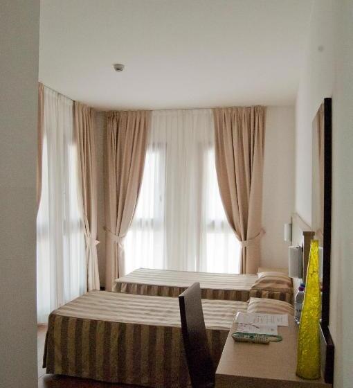 ホテル Leon Bianco