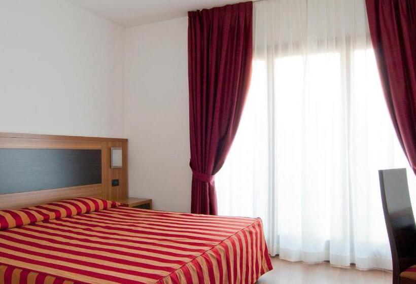 ホテル Leon Bianco