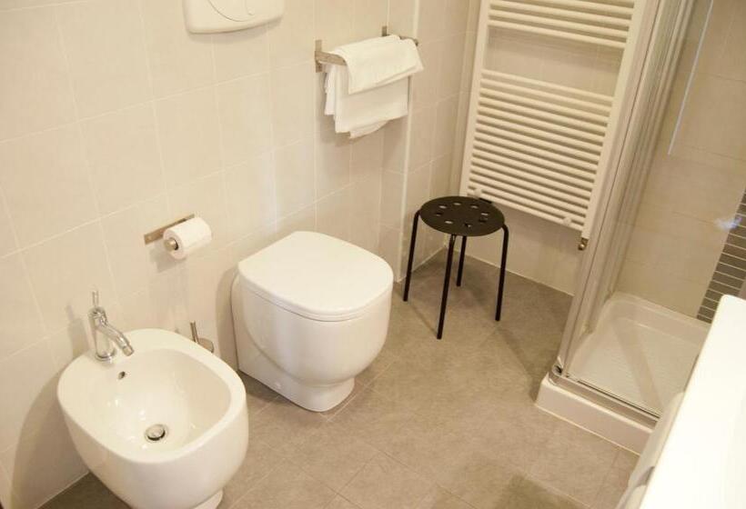 ホテル Leon Bianco