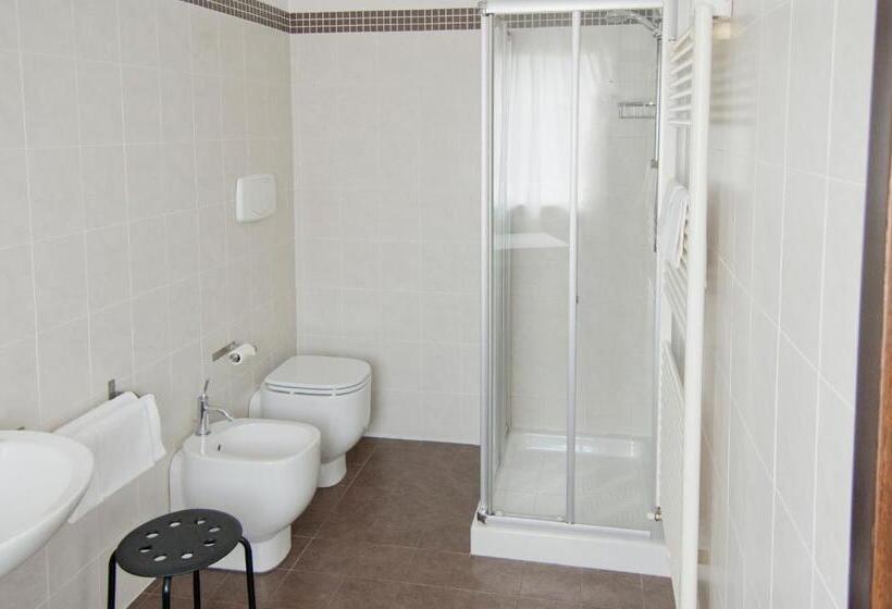 ホテル Leon Bianco