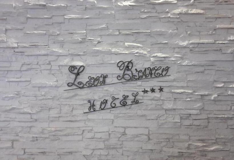 ホテル Leon Bianco