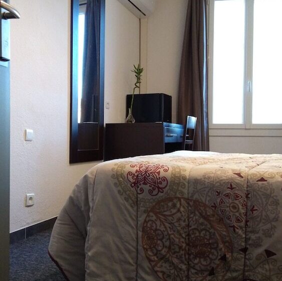 هتل Mauguio Center