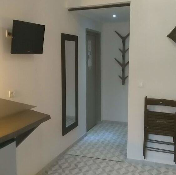 酒店 Mauguio Center