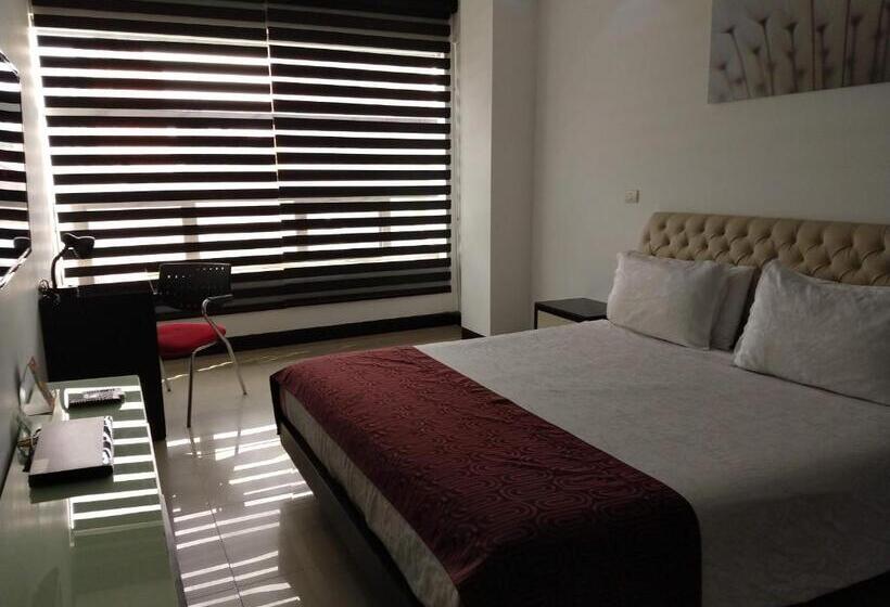 Отель Merlott 70