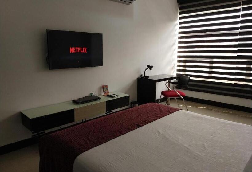 Отель Merlott 70