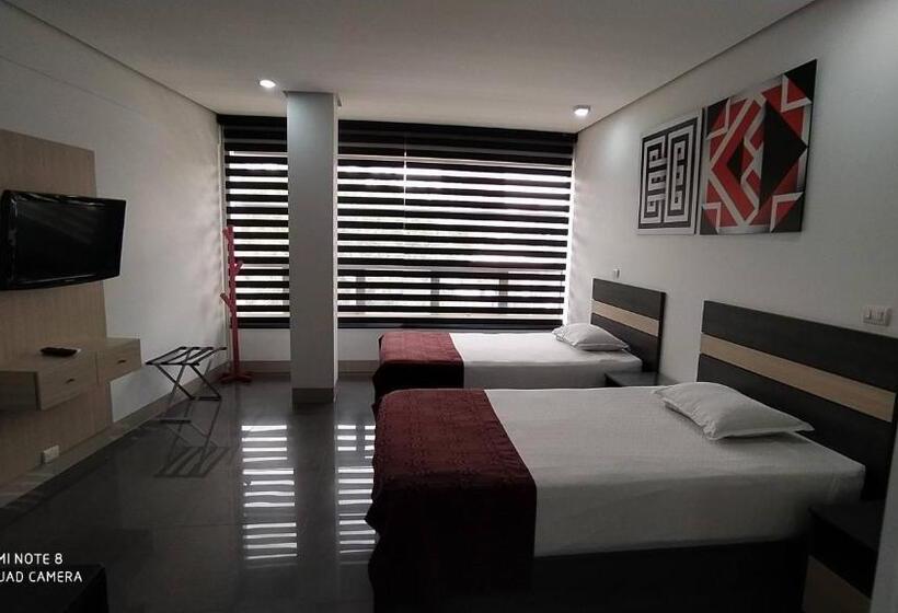 Отель Merlott 70