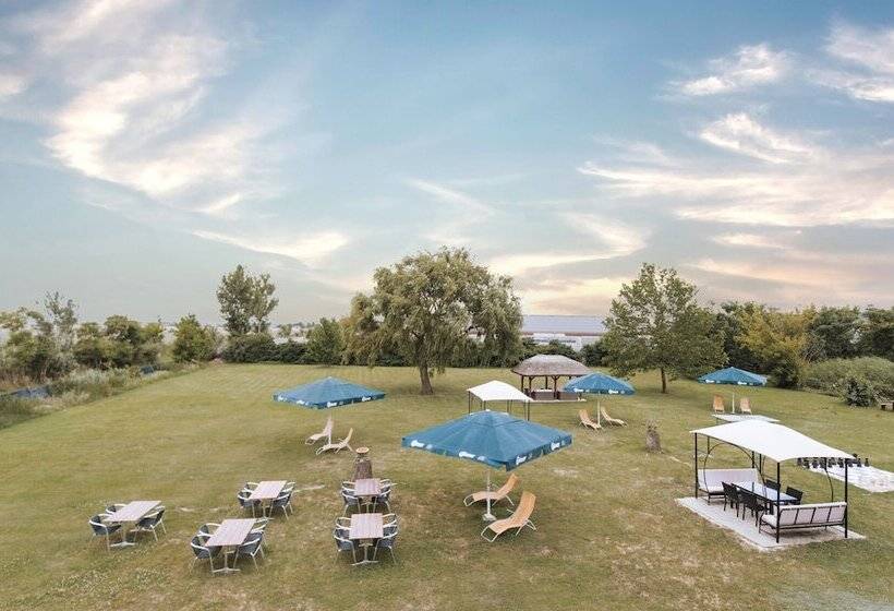 Отель Mörbischerhof