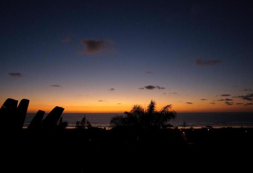 هتل Ocean View Happy Hill