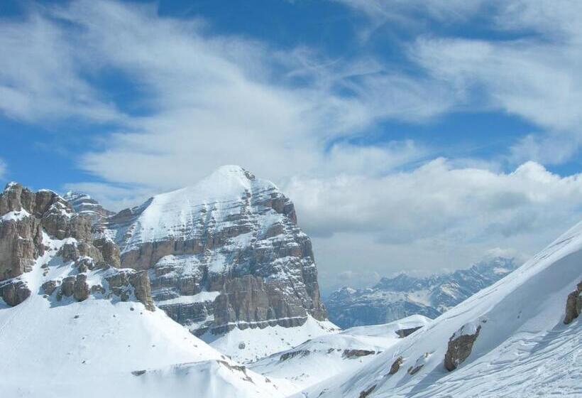 בית מלון כפרי Residence Vajolet San Cassiano